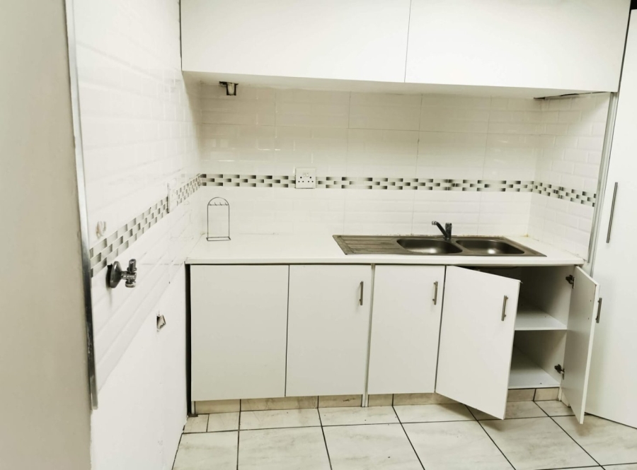1 Bedroom Property for Sale in Brooklyn Western Cape